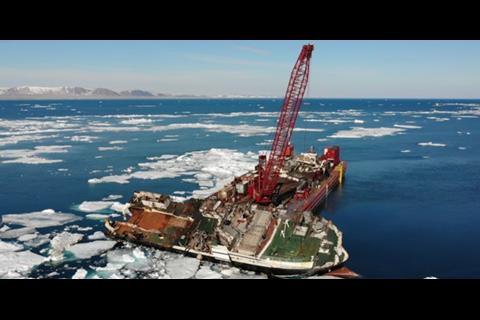 Removal of the 'Northguider' involved salvors working in extreme climate conditions (ISU - Smit)